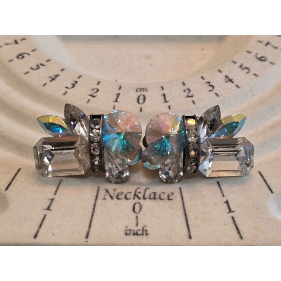 Vintage Aurora Borealis Rhinestone Clip-On Earrings 1.5" - Picture 2 of 9